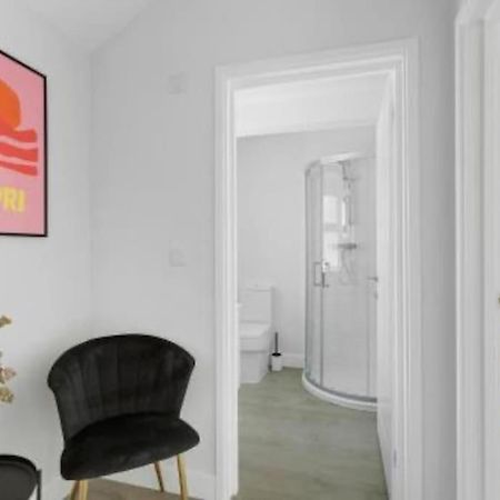 The Donkey Shed With Hot Tub Apartment Ramsgate Bagian luar foto