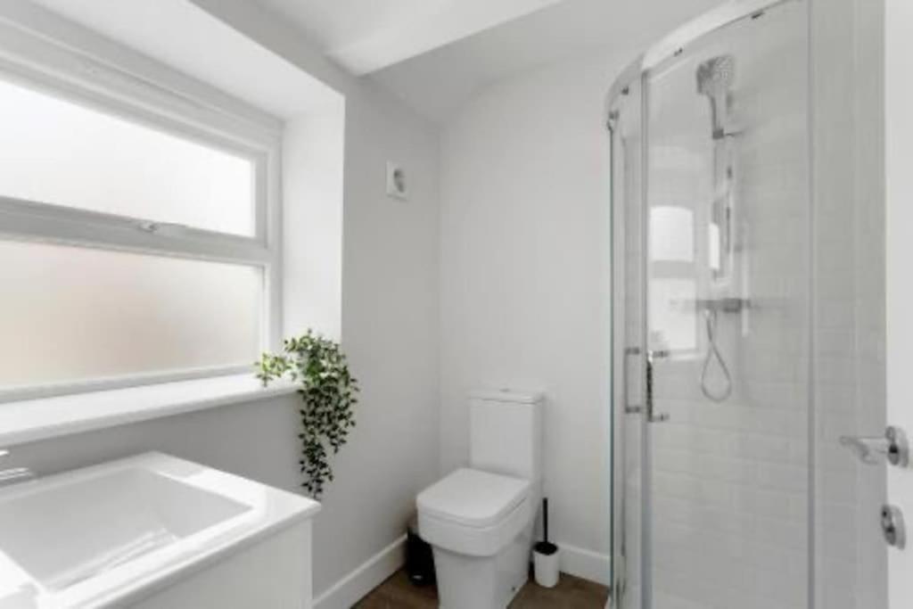 The Donkey Shed With Hot Tub Apartment Ramsgate Bagian luar foto