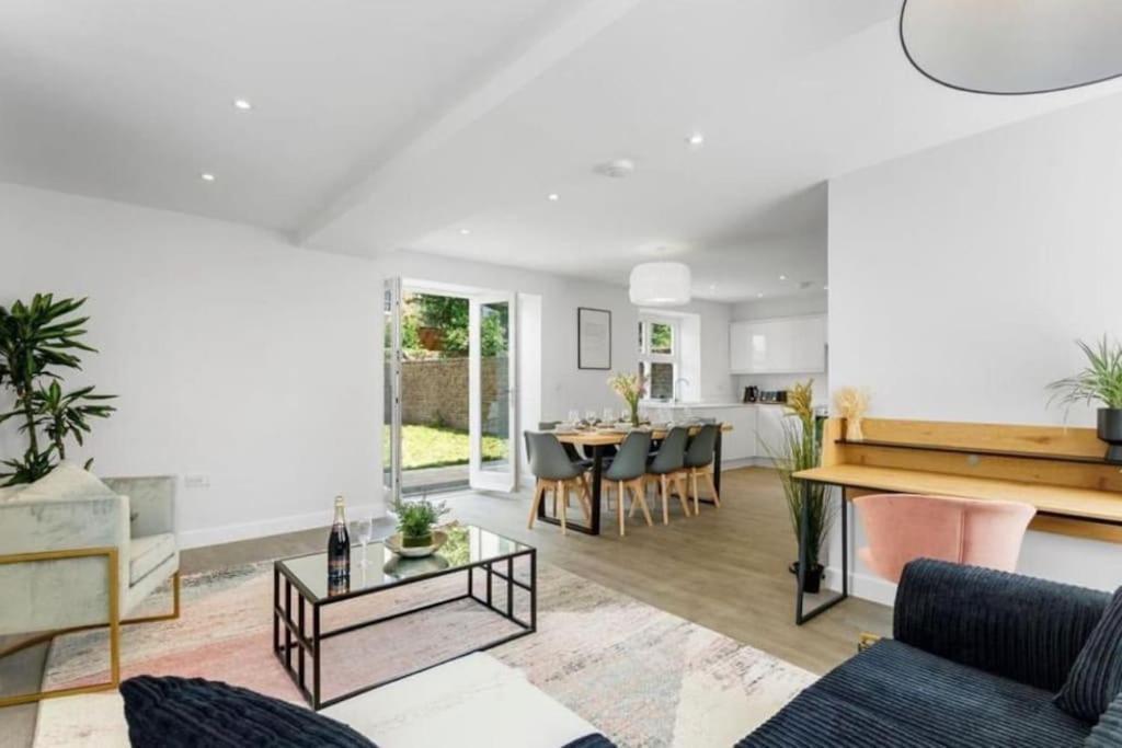 The Donkey Shed With Hot Tub Apartment Ramsgate Bagian luar foto